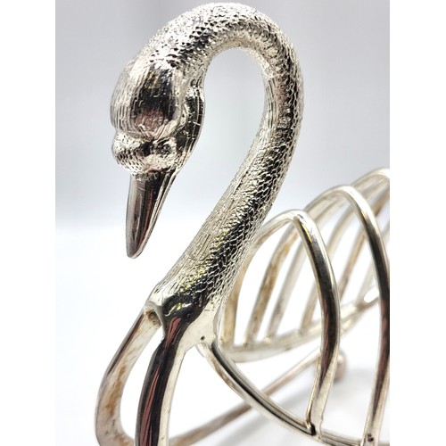 168 - A silver plate six section toast rack in the shape of a swan on four ball feet 468gms 16cm x 22cm.