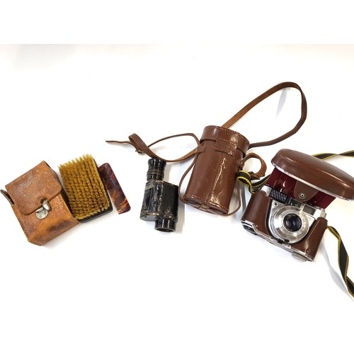 166 - A leather cased gentleman's grooming set, a Kodak Retinette 1B vintage camera, and a vintage leather... 