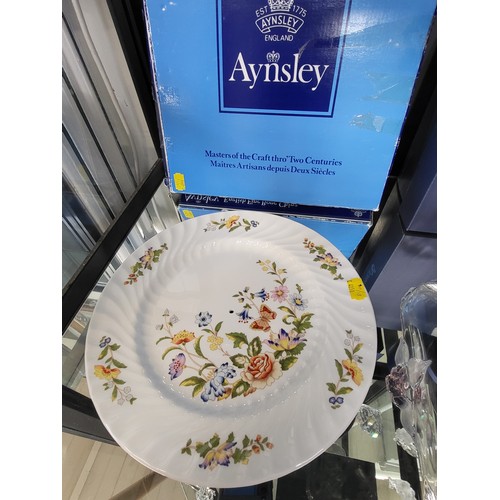 208 - An Aynsley 'Cottage Garden' pattern cake plate with detachable handle in original blue box 26cm diam... 