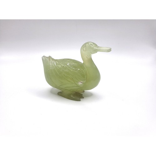 93 - A jade duck 7 x 9cm