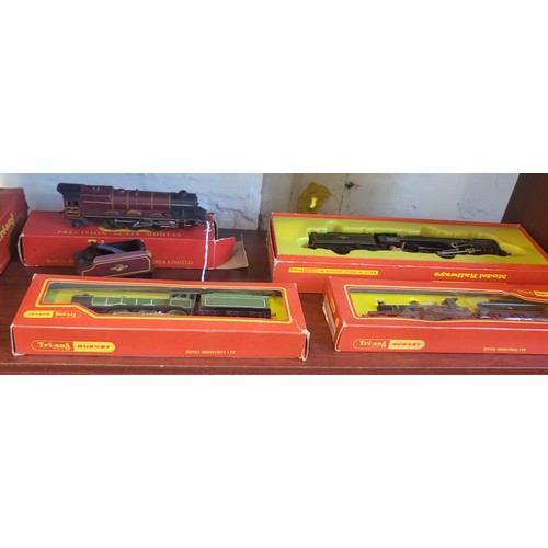 112 - Triang 'The Princess Royal' and three Triang-Hornby locomotives including Evening Star and Lord of t... 