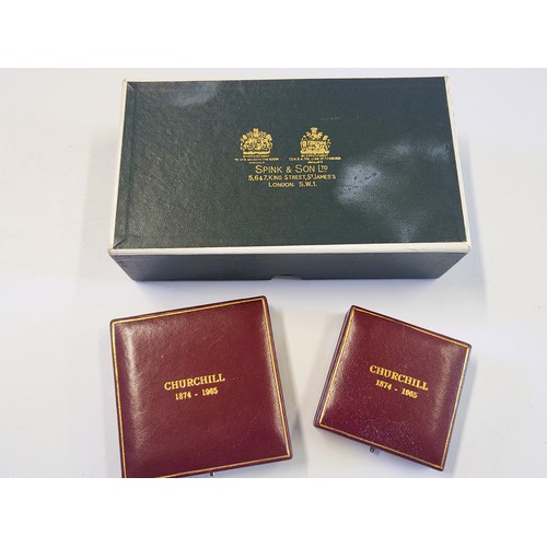 A Spink & Sons limited edition Churchill 22ct yellow gold medal