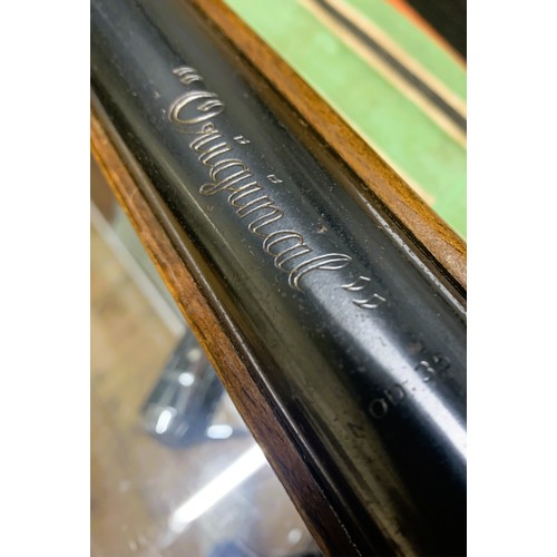 140 - A vintage 'original' .22 air rifle model 35 in carry case.