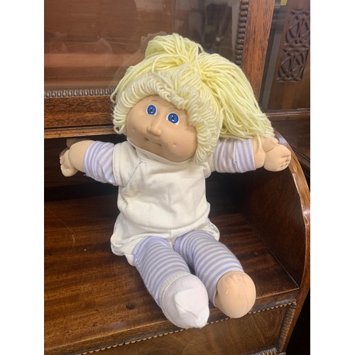 144 - A pair of 1980's Cabbage Patch Kid dolls.