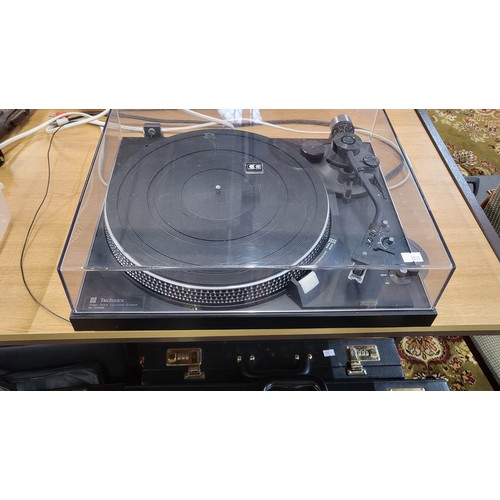 146 - Technics SL2000 turntable in working order