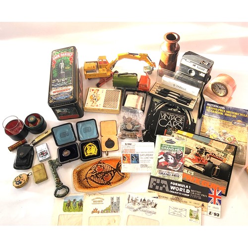 173 - A mixed lot of house clearance including a Guns 'N Roses concert ticket stub 13th June 1992 Wembley ... 