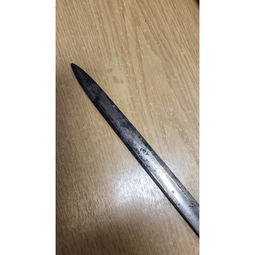 141 - British Royal Navy Officer's Sword - 1805 Pattern. Blade 82cm.