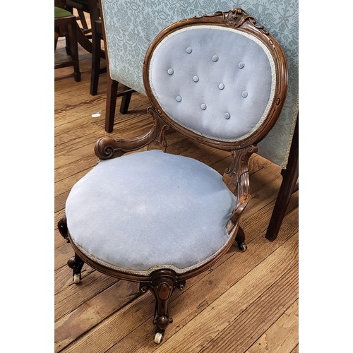 34 - Carved wood button back nursing chair with velvet style upholstery H: 80cm W: 55cm