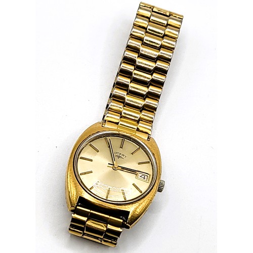 396 - A vintage gentlemen's gold plated Rotary watch.
A date just with an automatic movement on an elastic... 