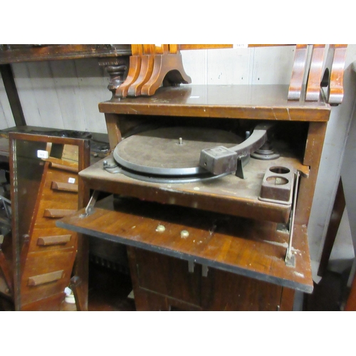 1858 - 20th Century walnut cased Broadcaster ' Plus-a-Gram ', the hinged fall front enclosing record player... 