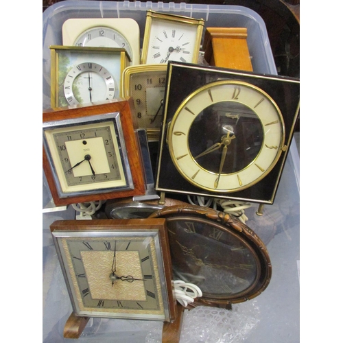 1711 - Quantity of various Art Deco and later mantel clocks