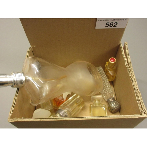 562 - Quantity of miniature and other modern perfume bottles, some with original contents, including Laliq... 