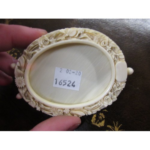 173 - Small 19th Century carved ivory photograph frame together with a quantity of other small 19th Centur... 