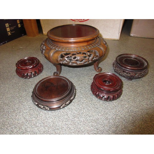 410 - Collection of 19th and 20th Century Chinese wooden vase and plate stands