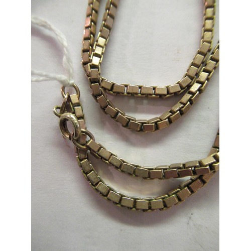 1129 - 9ct Gold box link neck chain