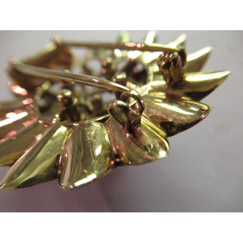 1153 - Tiffany & Company 1960's 18ct gold and enamel decorated flower head brooch, approximately 40mm diame... 