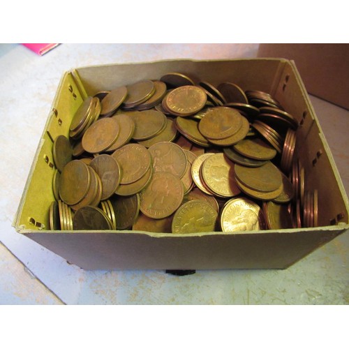 1105 - Large collection of mainly Great Britain coinage together with a small quantity of bank notes