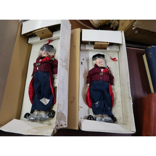 252 - Group of five 20th Century puppets in the form of clowns, in original boxes, each approximately 18in... 