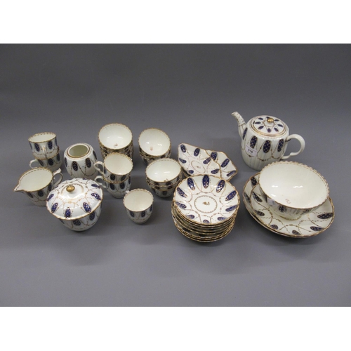 518 - 18th / 19th Century Salopian tea / coffee service comprising:  6in slops bowl, 8in dish, similar sma... 