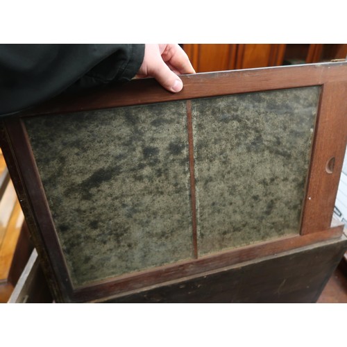 228 - Group of thirteen ex-British Museum brass and glass mounted display slides, in a later pine box