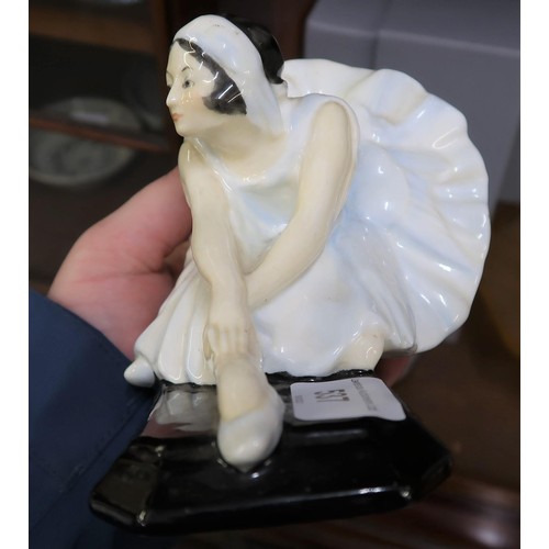 537 - Royal Doulton figure @The Swan Dance'  (Anna Pavlova) HN487 4.25ins x 6.75ins (crack and chip to bas... 