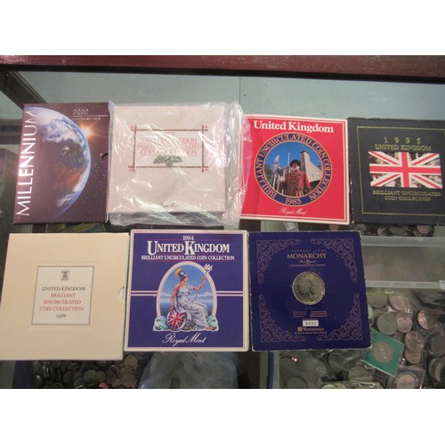 890 - Quantity of Great Britain proof coin sets including Royal Mint 1983, 84, 86 and 97