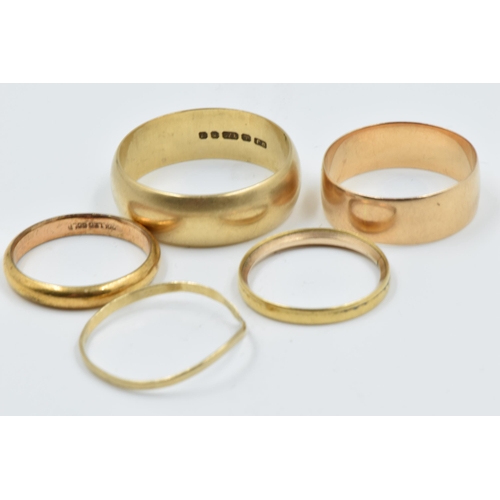 962 - 9ct Gold wedding band and a 9ct gold bracelet