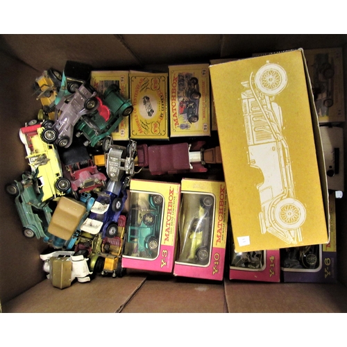 121 - Small quantity of boxed and unboxed Matchbox Models of Yesteryear