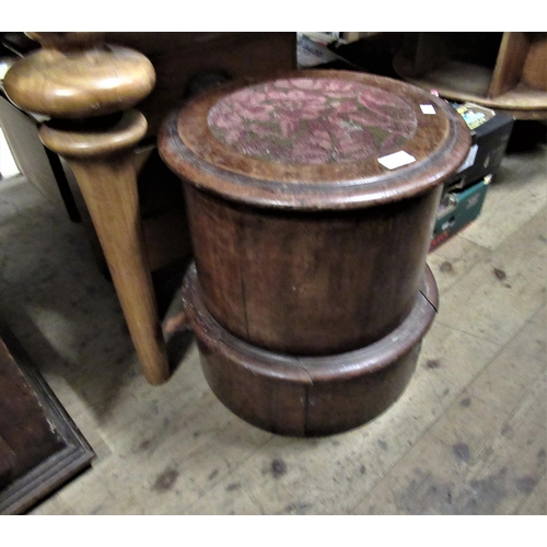 2038 - Victorian mahogany cylindrical commode with a hinged lid