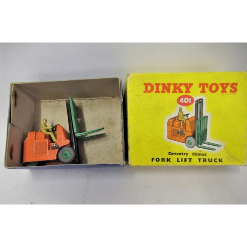 271 - Dinky toys Coventry Climax fork lift truck No. 401 in original box