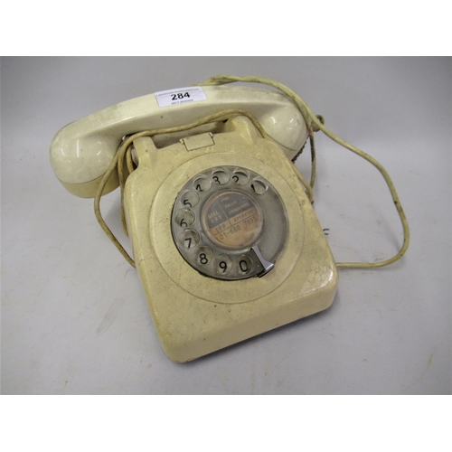 284 - Mid 20th Century cream Bakelite telephone