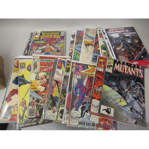 307 - Box containing a quantity of various US comics