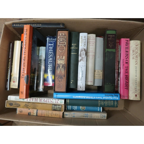 390 - Box containing a quantity of various modern books including some Folio Society books and a large boo... 