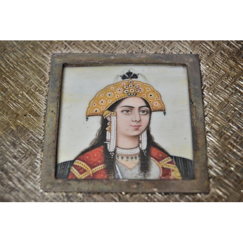 706 - Square silver box containing a head and should portrait miniature of a female wearing a headress