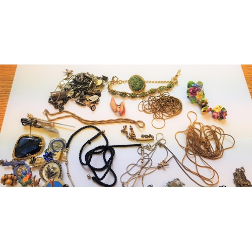 888 - Quantity of silver and other costume jewellery