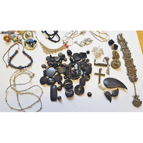 888 - Quantity of silver and other costume jewellery