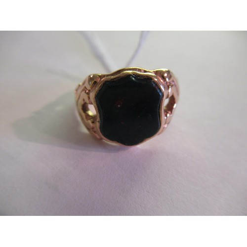 996 - Victorian 15ct gold bloodstone set signet ring, 6g gross