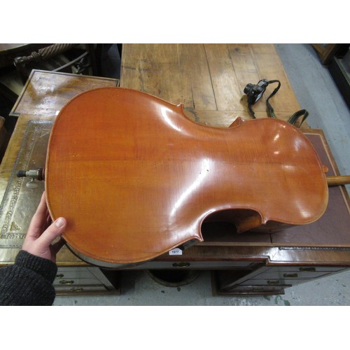 192 - Late 19th / early 20th Century cello with 29.5in two section back, with bow, in a soft case