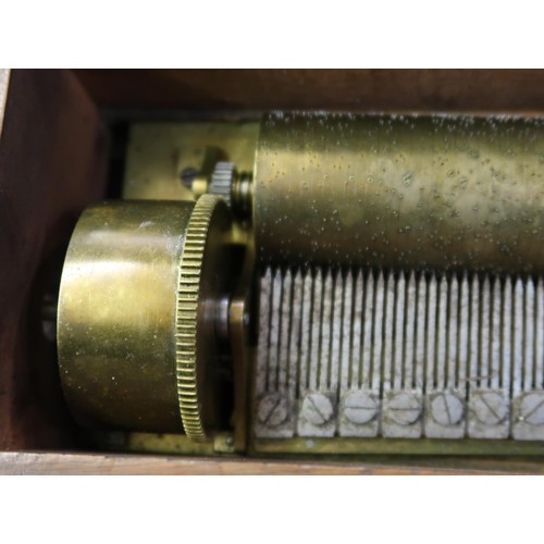 262 - 19th Century keywind musical box with a 10in cylinder and multi section comb, housed in a figured wa... 