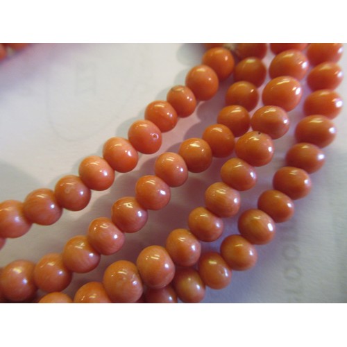 989 - Coral bead necklace