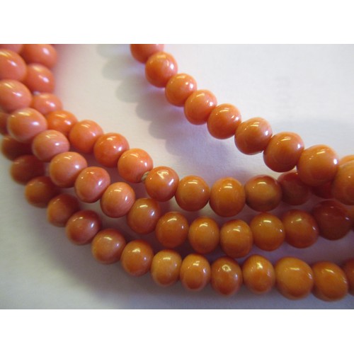 989 - Coral bead necklace