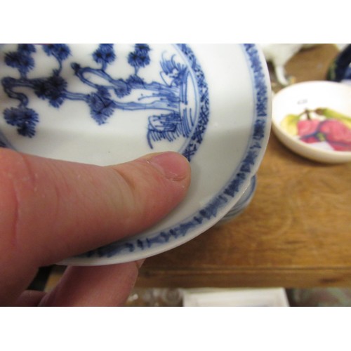 436 - Three Chinese Nanking Cargo blue and white tea bowls and two saucers