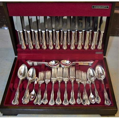 697 - Mahogany cased twelve place setting silver plated canteen of cutlery