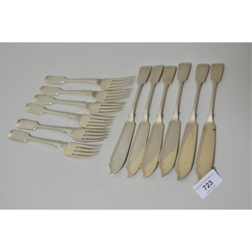 723 - Set of six London silver Fiddle pattern fish knives and forks, makers mark WWBT, unboxed