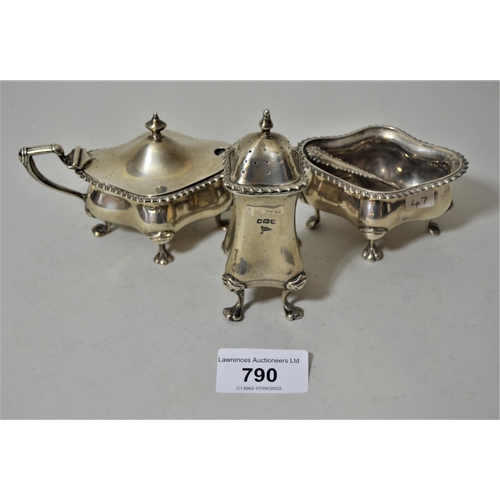 790 - Three piece Sheffield silver condiment set, 7ozs