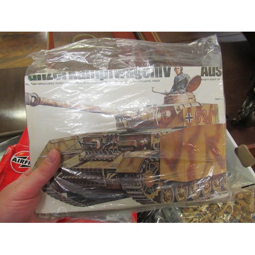 185 - Box containing thirty plus unbuilt model kits including Airfix (unboxed)