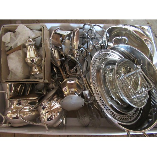 771A - Box of miscellaneous silver plate