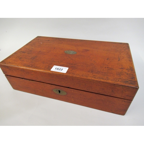 1822 - Late 19th / early 20th Century mahogany games compendium, the rectangular box with a hinged cover en... 