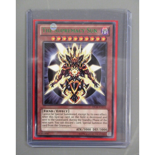 347 - Quantity of loose Yu-Gi-Oh! trading cards, including Blue Eyes, White Dragon, Dark Magician and Blac... 