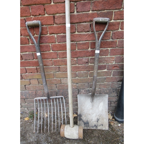 412 - Garden coke fork, a large shovel and a large mallet